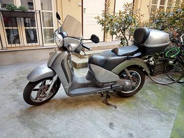Aprilia Scarabeo 250 GT