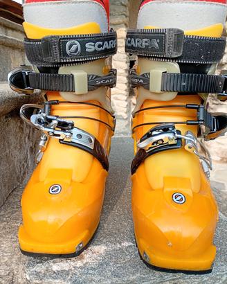 scarponi sci alpinismo 