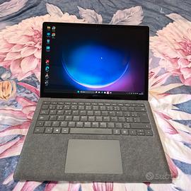 Surface Laptop 2,i5-8gen,SSD 250g,RAM 8gb,13.5”2k