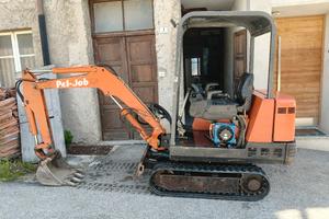 Mini escavatore Peel job 12.4 