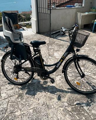 bicicletta elettrica Nilox + seggiolino