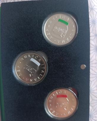 Monete da collezione italiane e  inglesi 