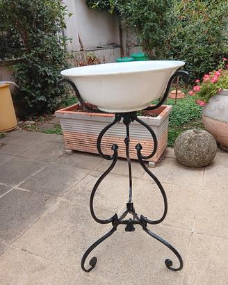Bacinella Richard ceramica con treppiede ferro