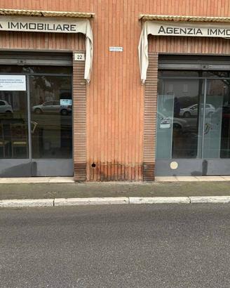 Immobile di 50 m² a Imola