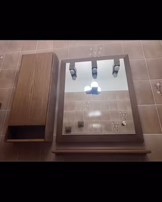 Mobile bagno con specchio