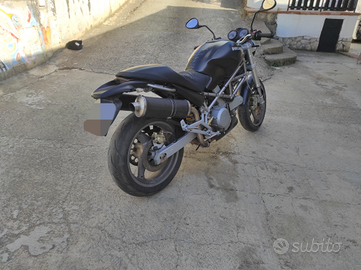 Ducati Monster 620cc 2004