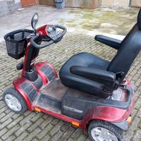 Quadriciclo elettrico per anziani