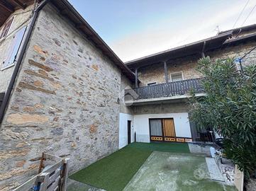 CASA SEMINDIPENDENTE A ROGNO