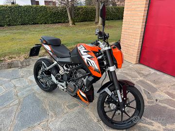 KTM Duke 125 anno 2012