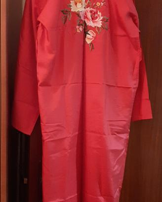 Kimono vintage in seta ricamato a mano - rosso