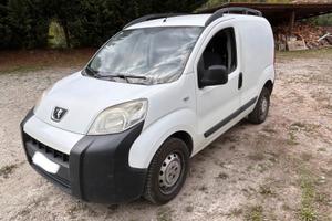 Peugeot Bipper van