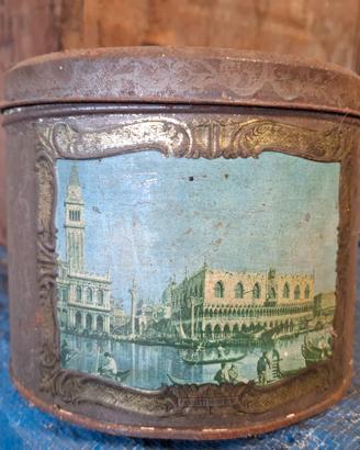 Scatola latta vintage BISCOTTI DORIA