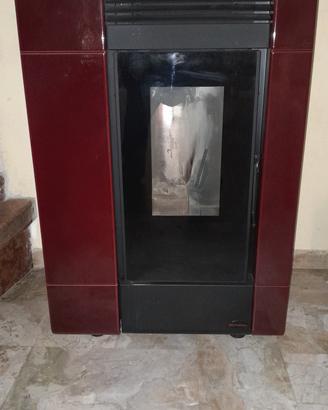 stufa pellets Nordica Extraflame modello Ilenia