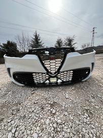 PARAURTI ANTERIORE TONALE COMPLETO