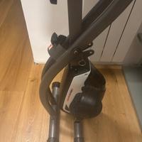 cyclette nuova con scatolone no spedizione