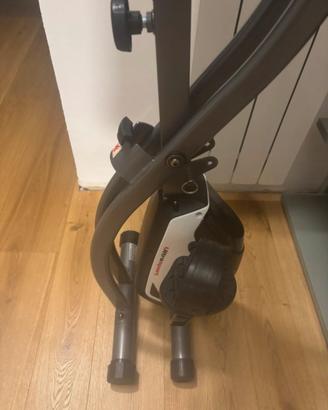 cyclette nuova con scatolone no spedizione