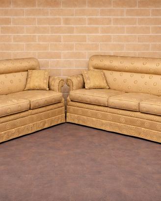 Coppia di divani color oro (DISPONIBILE SOLO A SX)