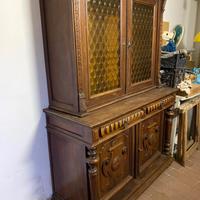 Credenza antica