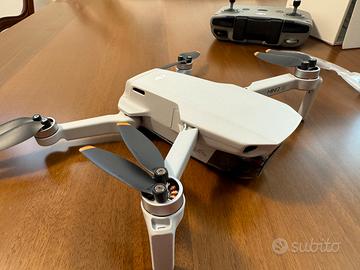 DJI  mini 2 SE