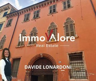 Appartamento di 221 m² con più di 5 locali a Veron