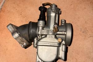 Carburatore 28 polini e collettore malossi