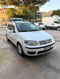 FIAT PUNTO 1.9mjt 85cv AUTOCARRO