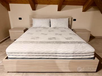 Camera da letto matrimoniale completa