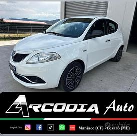Lancia Ypsilon 1.2 69 CV 5 porte Platinum