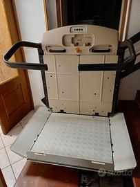 pedana montascale per carrozzina disabili o anzian