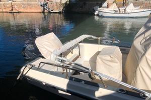 Barca a motore tipo Boston Wailer