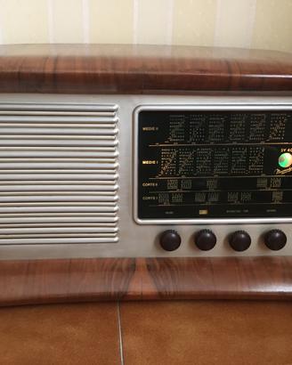Radio d’epoca Magnadyne SV40