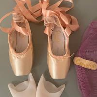 Scarpe da danza classica bambina e mezze punte.