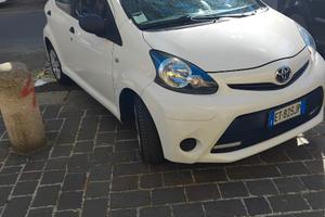 TOYOTA 1.0 69 CV CONNECT 2013