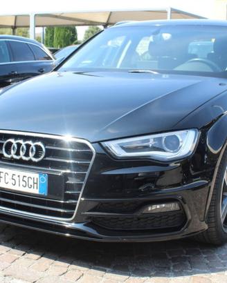AUDI A3 SPB 1.6 TDI S-tronic Attraction