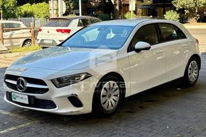 MERCEDES A 180 Automatic Business