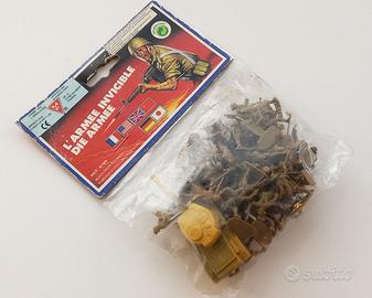 BUSTA soldatini HONG KONG vintage 1/72