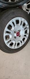 Cerchi e gomme Fiat da 14 pollici