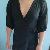 vestito nero corto con gonna/pantalone