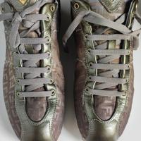 Scarpe fendi taglia 39