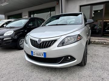 Lancia Ypsilon 1.0 Hybrid 70 CV Ecochic Gold