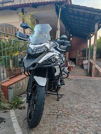 Benelli trk 502 X full