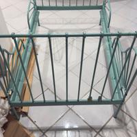 2 Lettini allungabili uno blu e uno rosa 