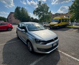 VOLKSWAGEN Polo 5ª serie - 2010