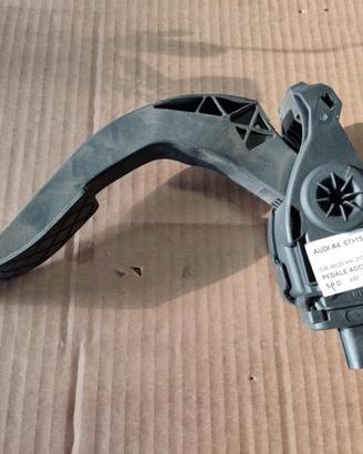 Pedale acceleratore AUDI A4 1968cc TDI del 2012