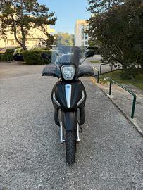 Piaggio Beverly 350cc