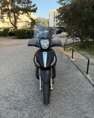Piaggio Beverly 350cc