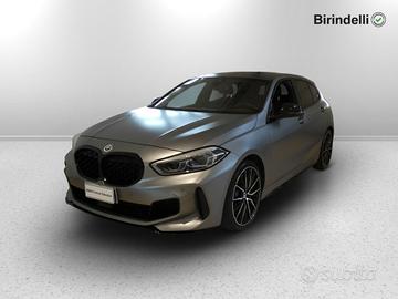 BMW Serie 1 (F40) - M 135i xDrive