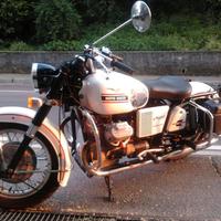 Moto Guzzi V7 - 1974