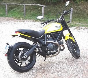 Thunder Titanium Black Ducati Scrambler 800