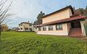villa-bifamiliare-di-pregio-con-piscina